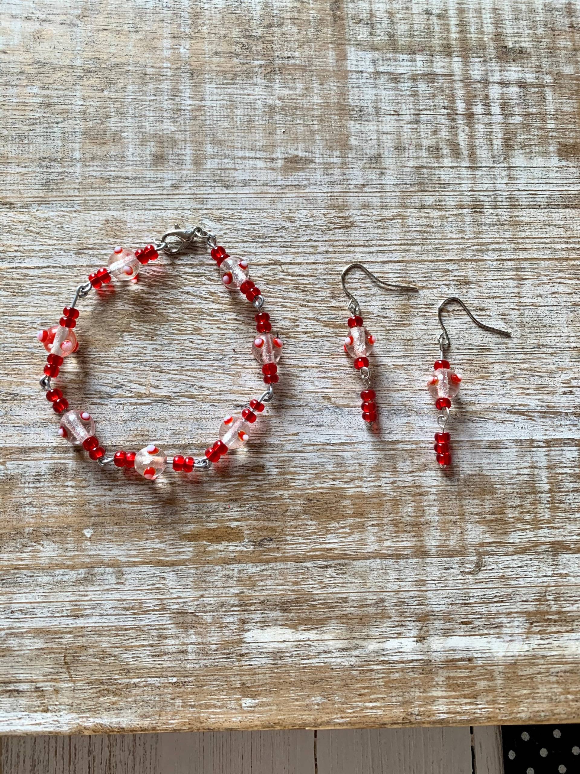Lampwork Armband Ohrringe Set Passendes Rot Glas Ohrring Schmuck Geschenk Lampwork Armband Ohrringe Set Passendes Rot Glas Ohrring Schmuck Geschenk von RollinRockabilly