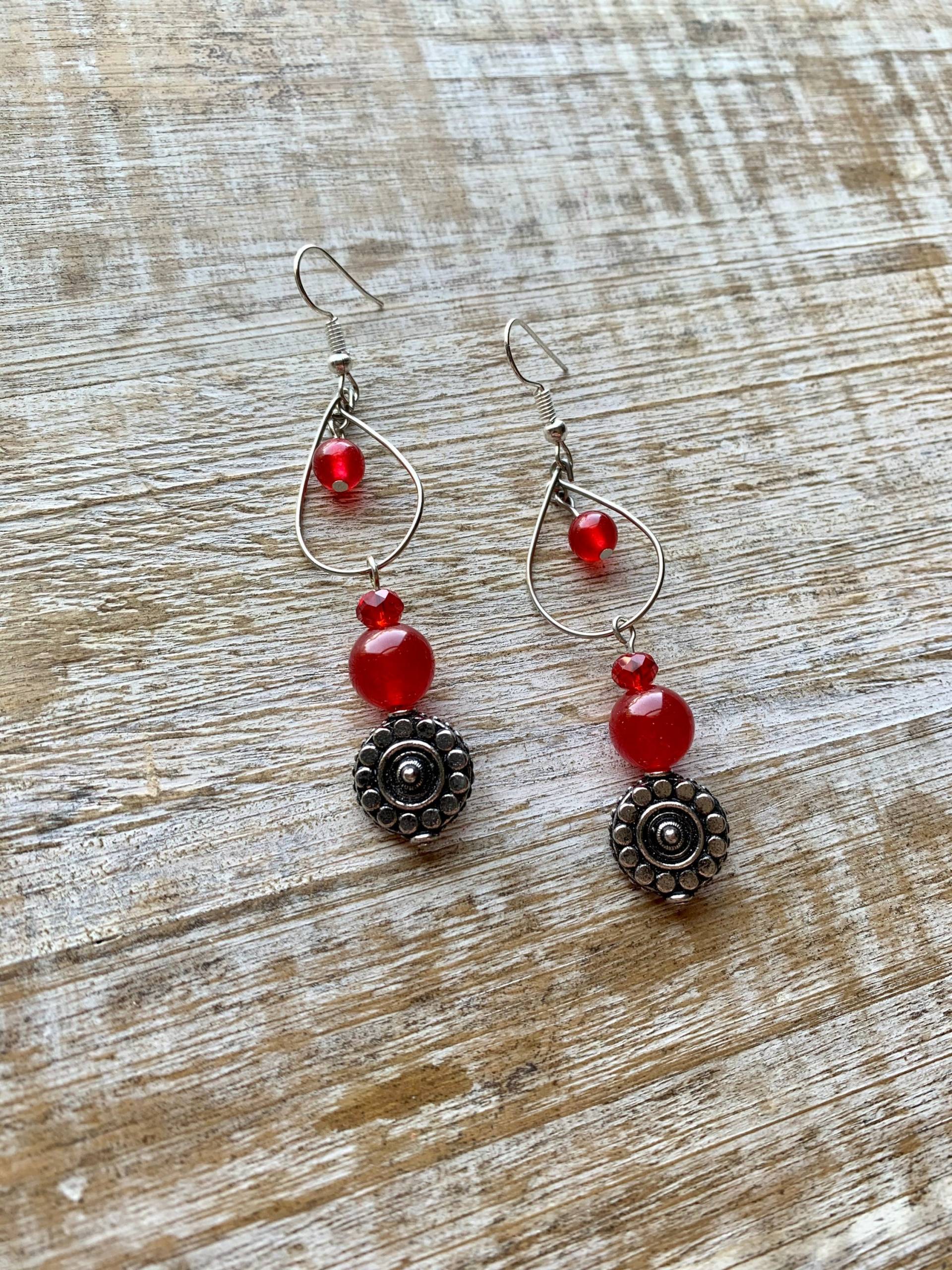 Rubin Ohrringe Roter Glas Baumeln Hoop Teardrop Hoops Edelstein Ohrclips Ohr Hänger Gauges Rubin Ohrringe Roter Glas Baumeln Hoop Teardrop Hoops Edelstein Ohrclips Ohr Hänger Gauges von RollinRockabilly
