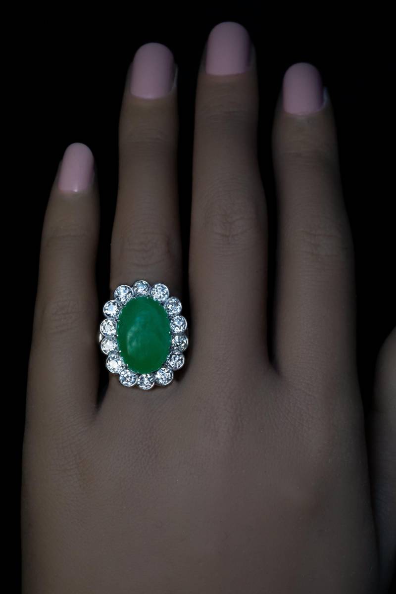 Vintage Natürliche Jade Und Diamant Cluster Ring von RomanovRussiacom