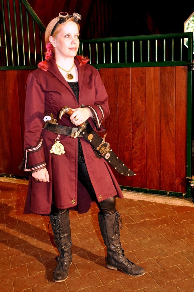 steampunk Womens, Piraten, Victorian, Luftschiff Burgund Mantel von RomanyRapture