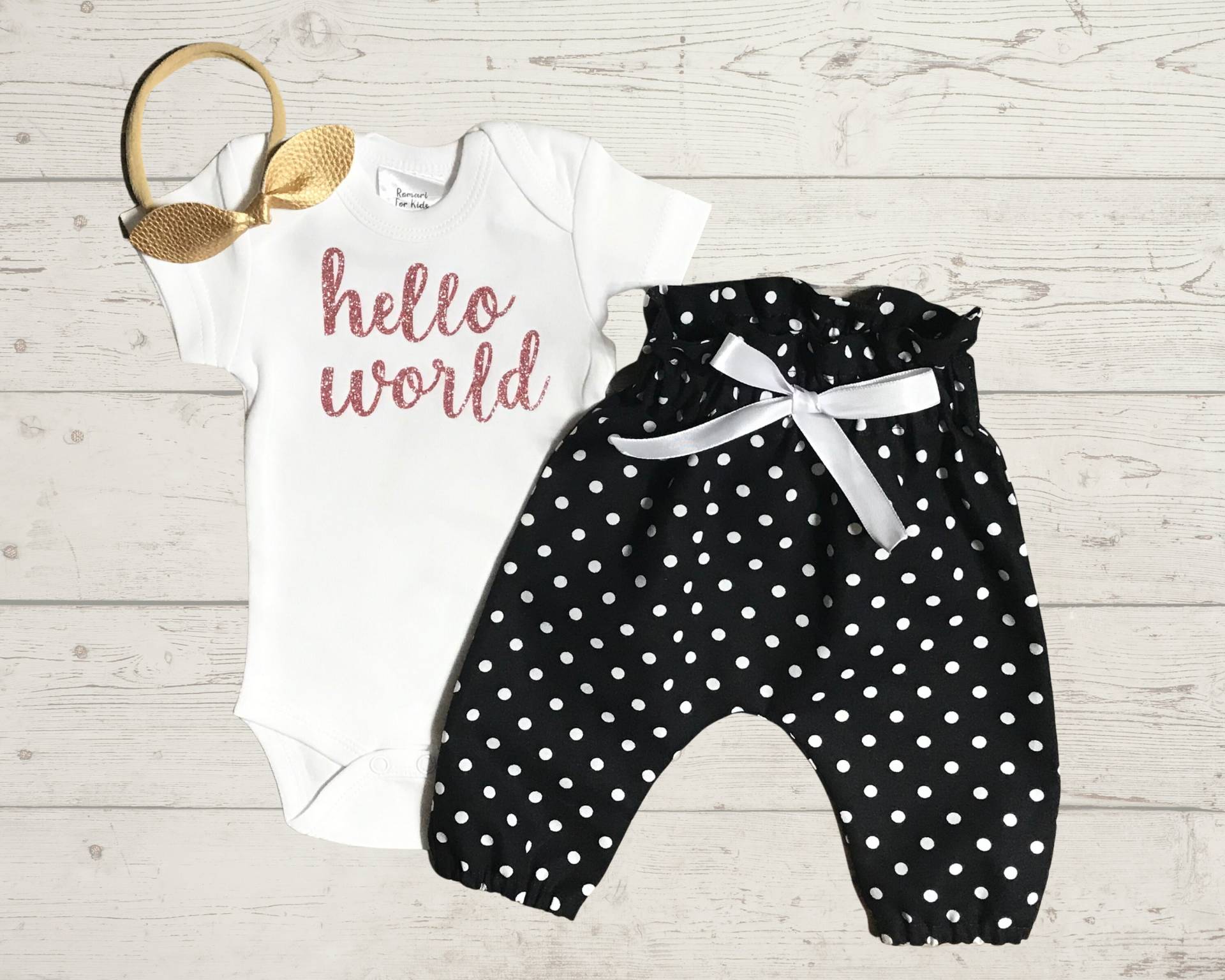Hello World Neugeborenen Take Home Outfit - Gold Glitter Body + Schwarz Weiß Gepunktete Hose Schleife/stirnband Baby Mädchen von RomariForKids