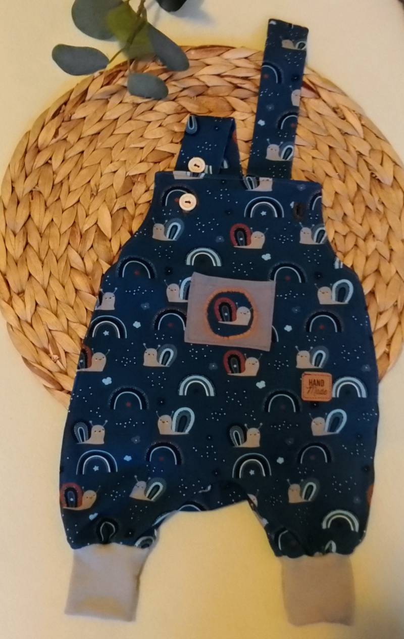 Bio Latzhose Gr. 44 Regenbogen Geschenk Geburt Taufe Unisex Overall, Unikat von RomySchneidert59