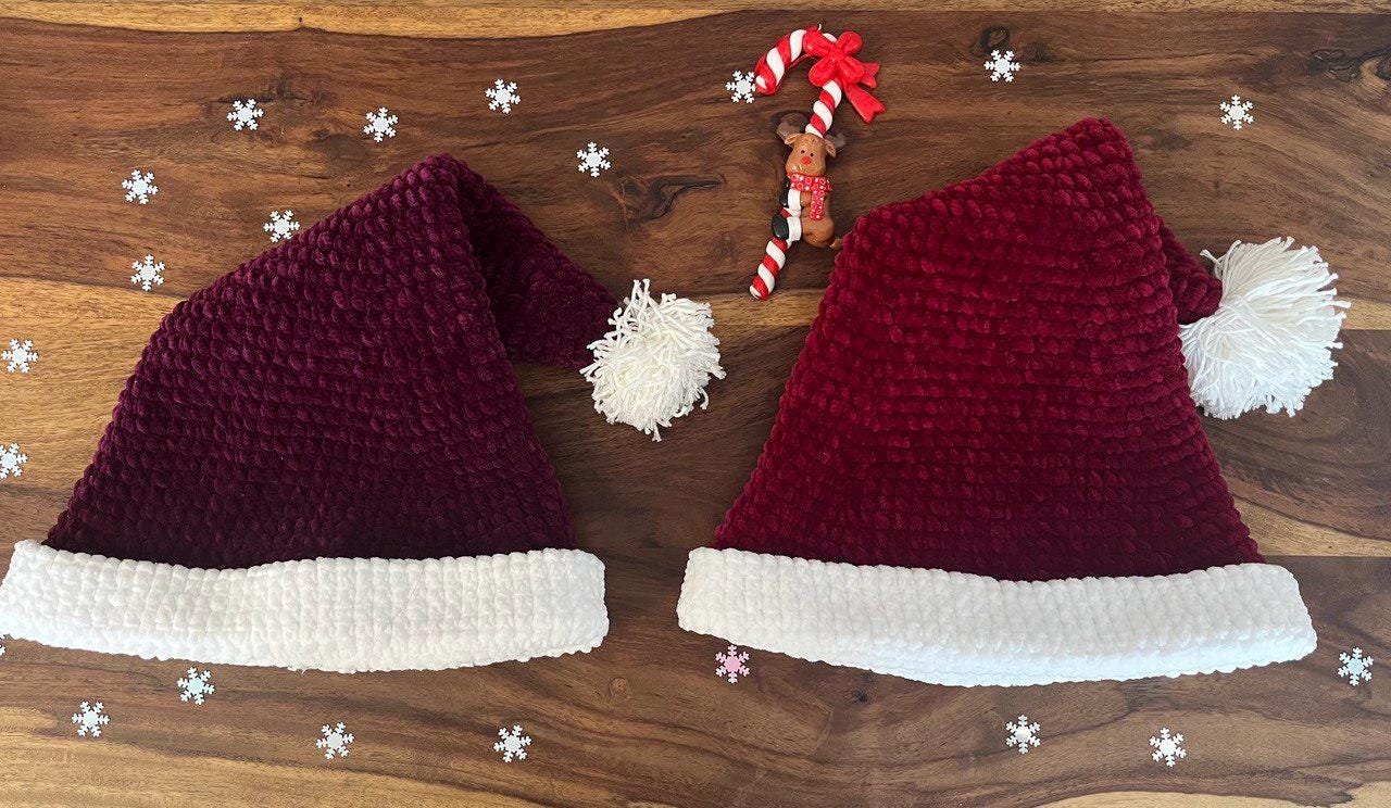 Gehäkelte Flauschig Weiche Weihnachtsmütze Für Erwachsene in Verschiedenen Farben Gehäkelte Flauschig Weiche Weihnachtsmütze Für Erwachsene in Verschiedenen Farben von RomysCozyCreations