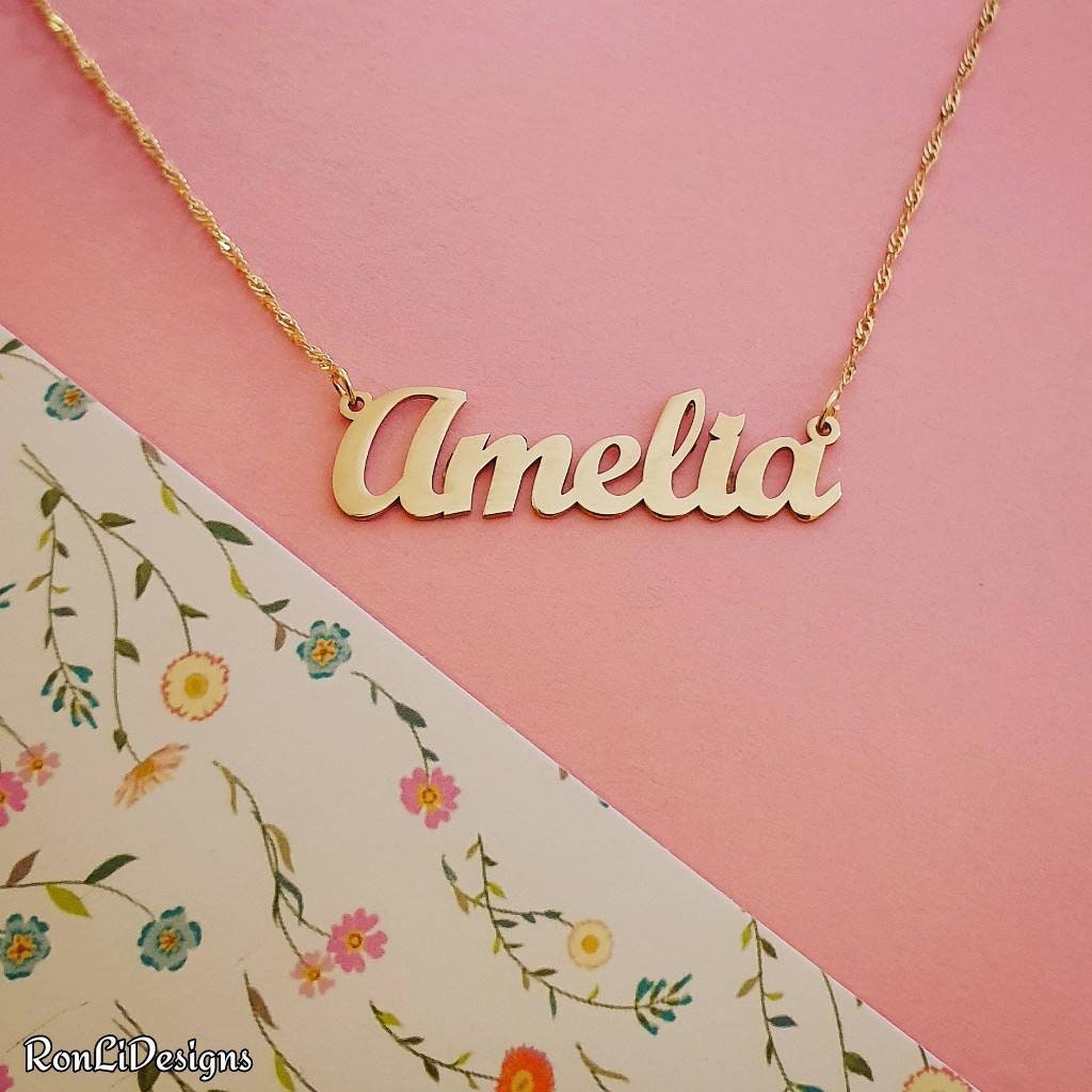 14K Massive Gold Namenskette Namensschild Bestellung Beliebiger Name Oder Wort Amelia Style von RonLiDesigns