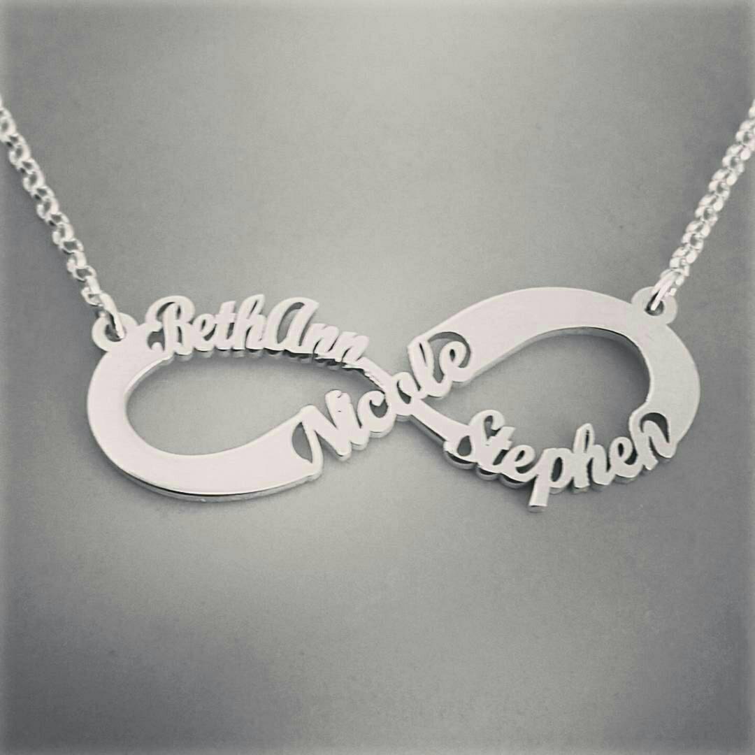 Personalisierte Sterling Silber Infinity Namen Halskette Familien Schmuck von RonLiDesigns