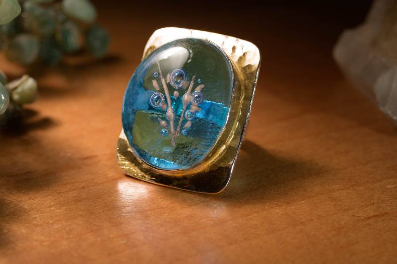 Handgemachter Gold - Und Glasring/14K Goldring Glaskunst Verschmolzener Glasschmuck von RonitYekutielyArtist