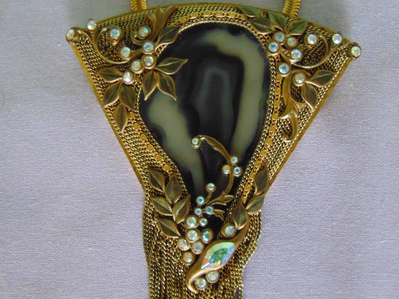 Marena Germany Brosche 18Kt Vergoldete Strass Brosche von RonnaLees