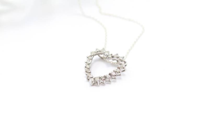 1/3 Cttw 14K Weißgold Diamant Herz Halskette Ca. .35 Karat 1/3 Cttw 14K Weißgold Diamant Herz Halskette Ca. .35 Karat von Ronnie7