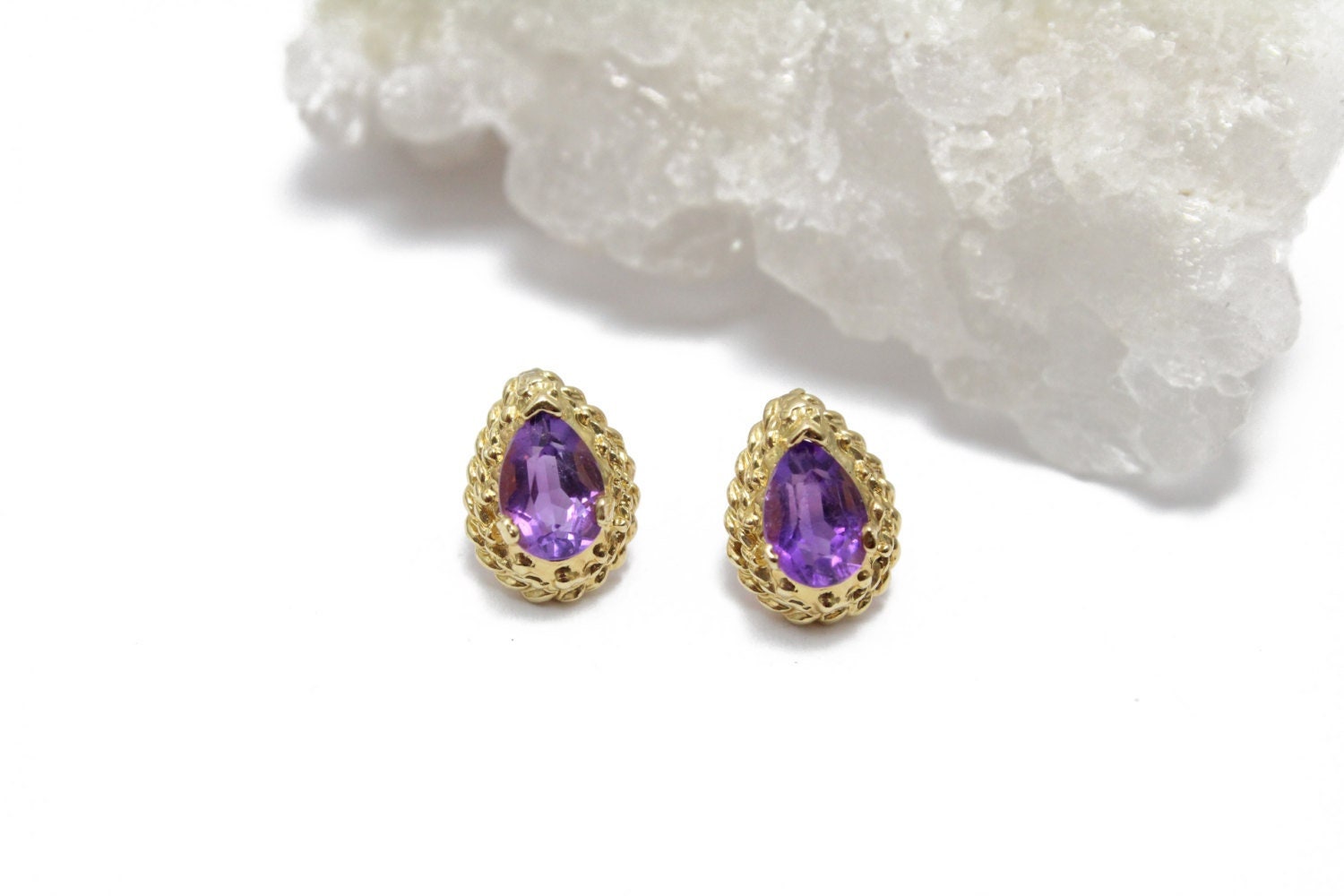 14K Gelbgold Amethyst Ohrstecker .70 Cttw von Ronnie7