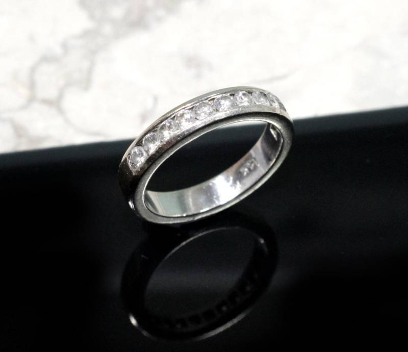 Diamant Eheringe 14K Weißgold Mit Ca. 1 Cttw Diamant Eheringe 14K Weißgold Mit Ca. 1 Cttw von Ronnie7