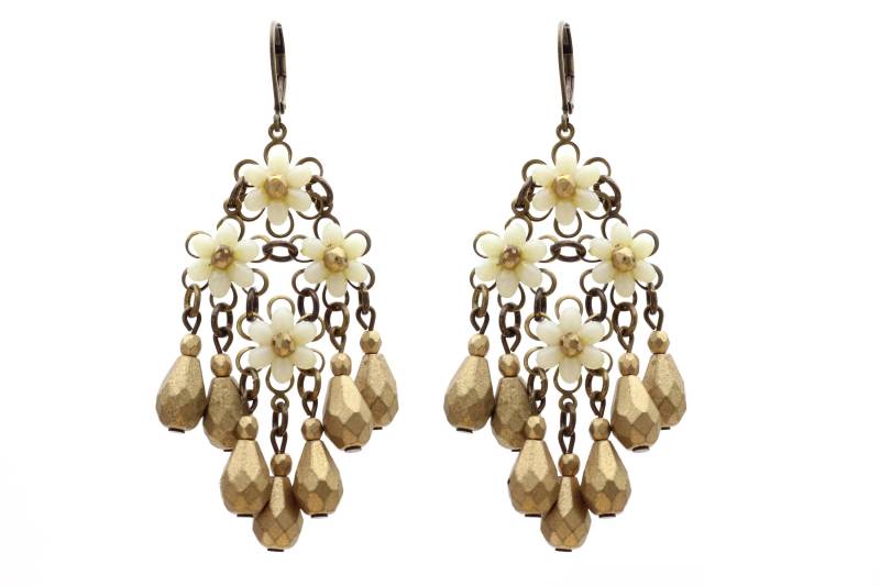Vintage Blumen Kronleuchter Ohrringe Mit Bakelit Und Gold von Ronnie7