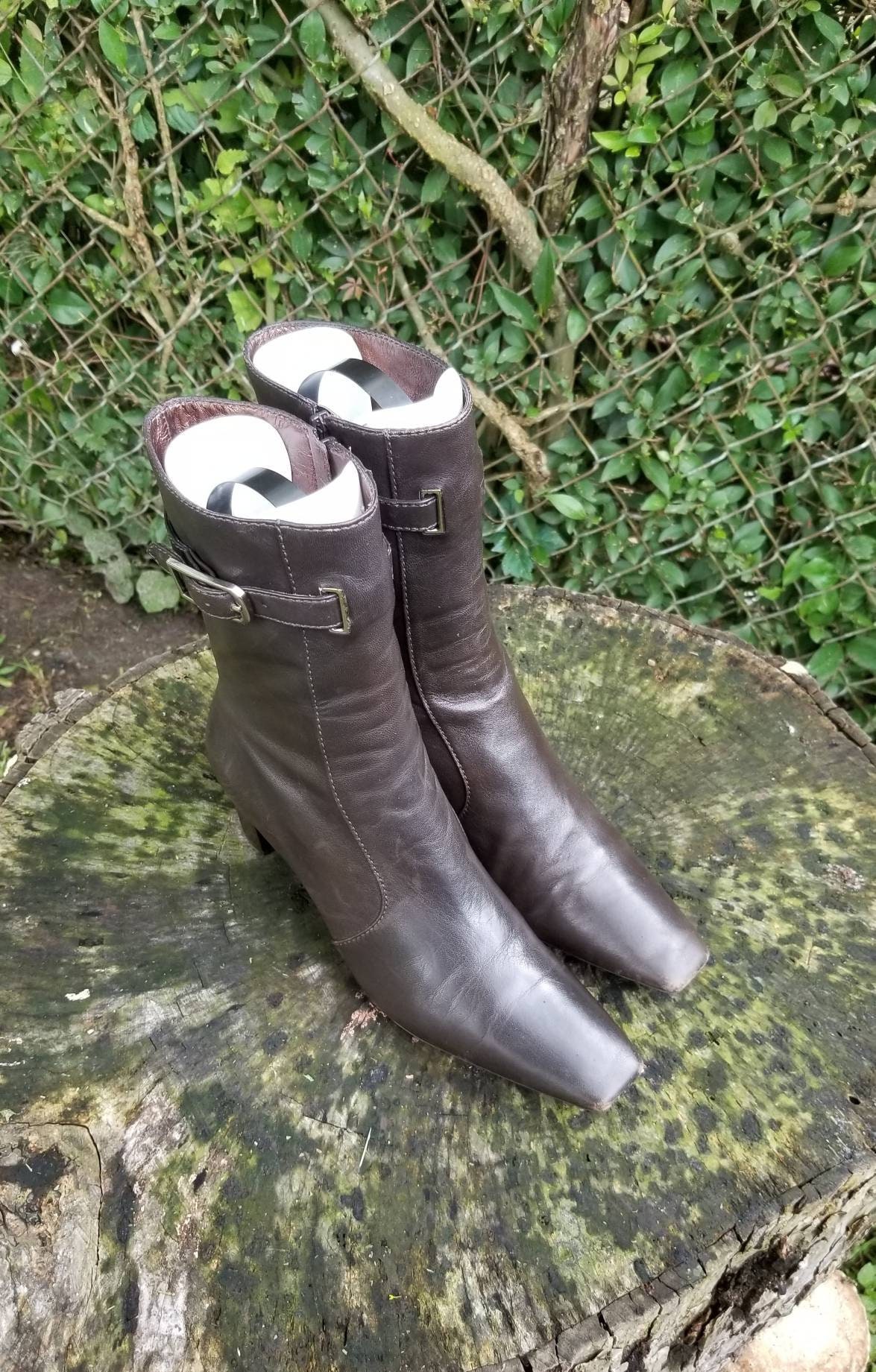 8 Aa Cole Haan Qualität Weiches Leder Damen Ausgezeichnete Stiefel 2 "Absätze Square Toe von RonniesVintageCloset