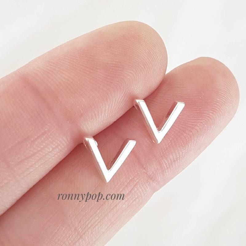 Chevron Ohrringe - Dreieck Schmuck V V-Schmuck Minimalistisch Silber Gold Geschenkideen Geschenk Mutter von RonnyPop