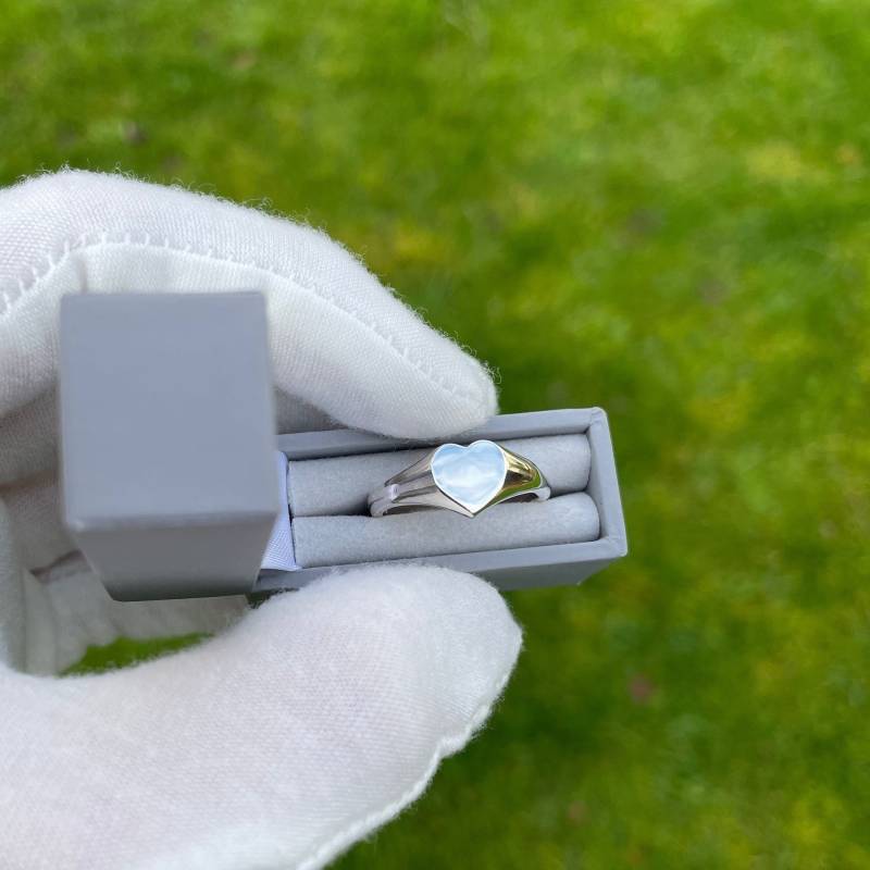 Dicker Solider Punzierter Siegelring Hand Gestempelt Sterling Silber Herz Ring Maßangefertigt von RookFire