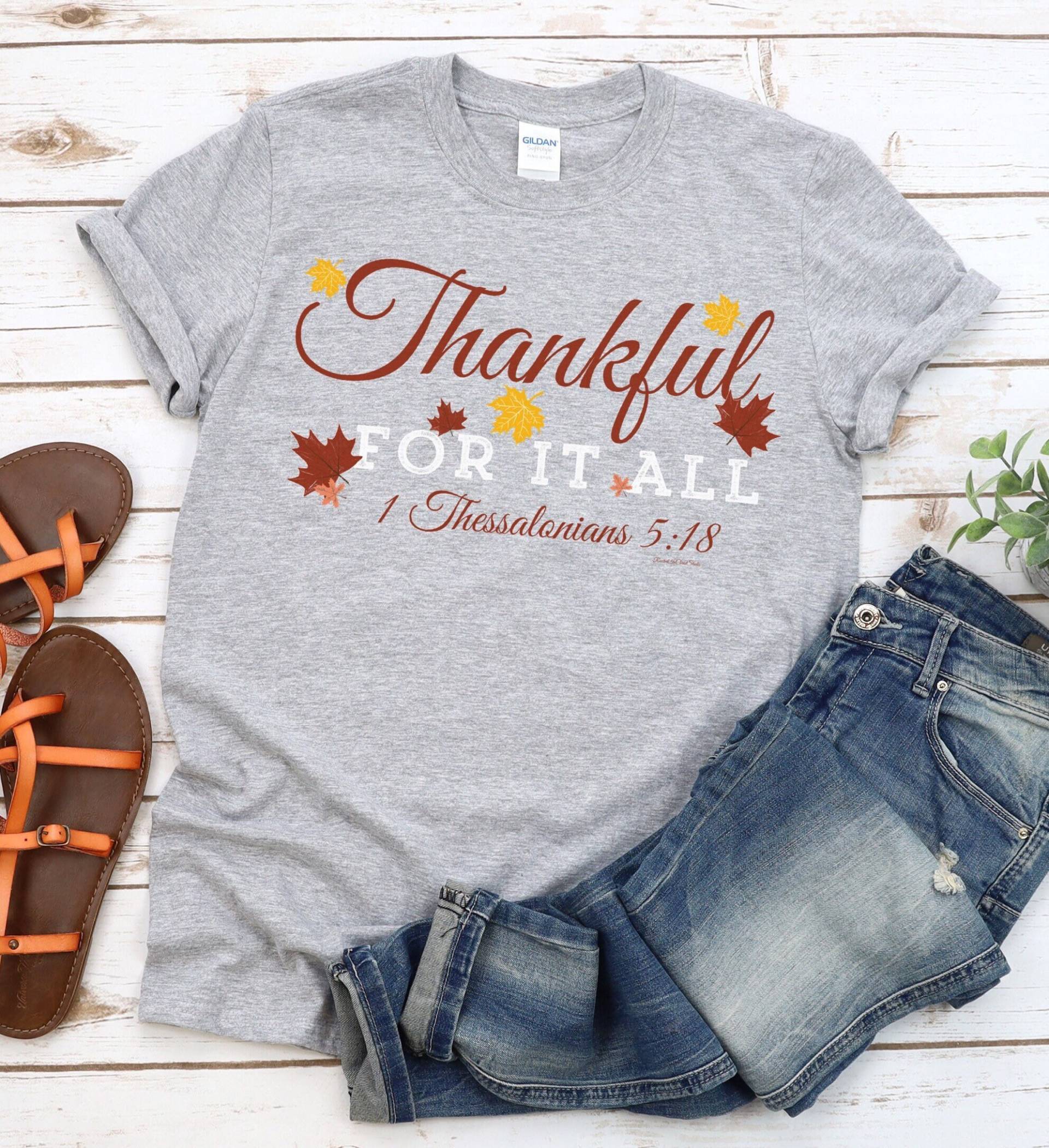 Dankbar Für Alles Shirt, Dankbares Herbst Kleidung, Thanksgiving Shirts, Hello Fall Shirt von RootedInChristStudio