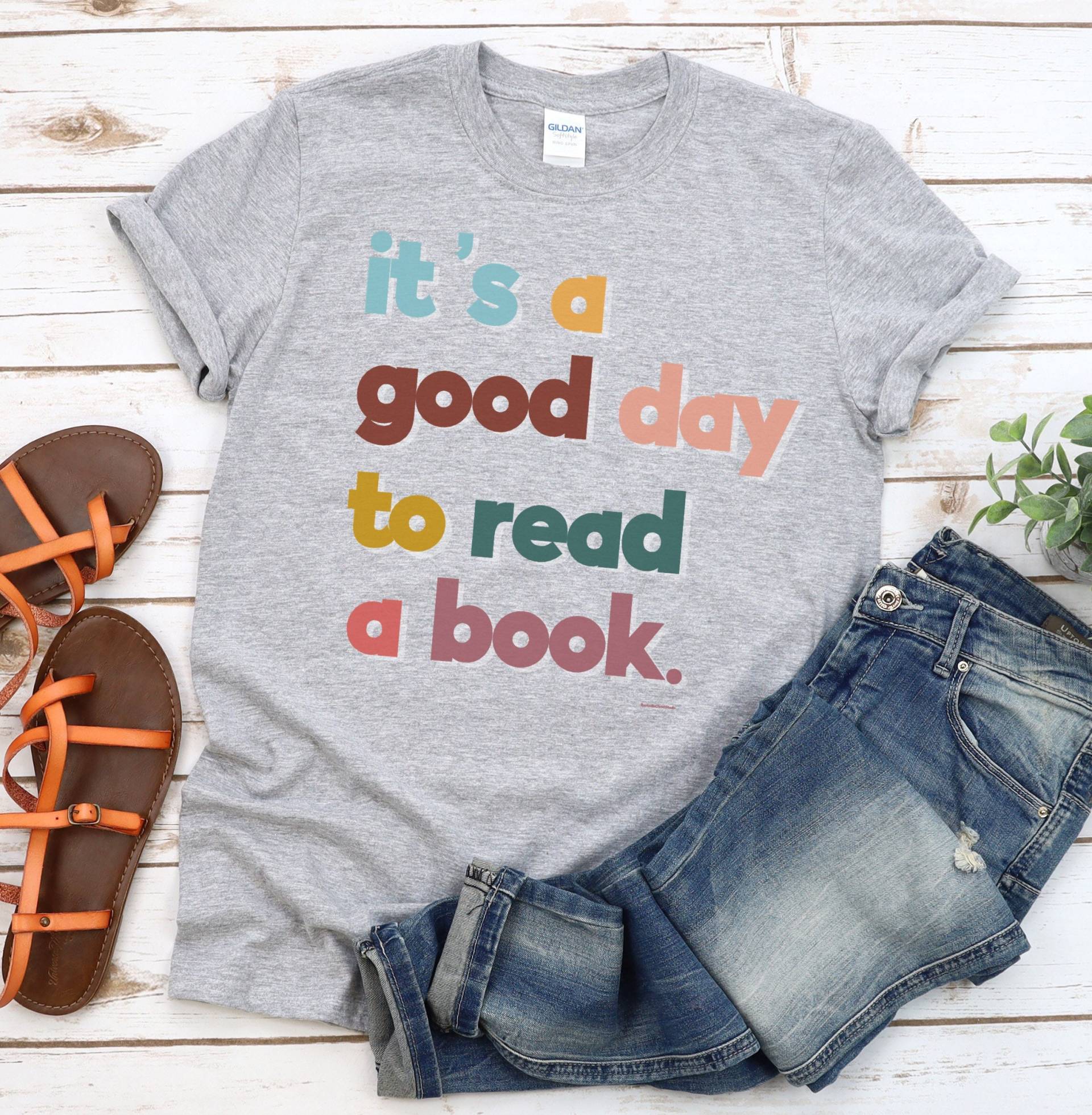 Es Ist Ein Guter Tag, Um Buch Shirt Zu Lesen, Leseshirt, Leseratte Shirt, Lehrerhemden, Buchshirt, Bibliothekar Leselehrer von RootedInChristStudio