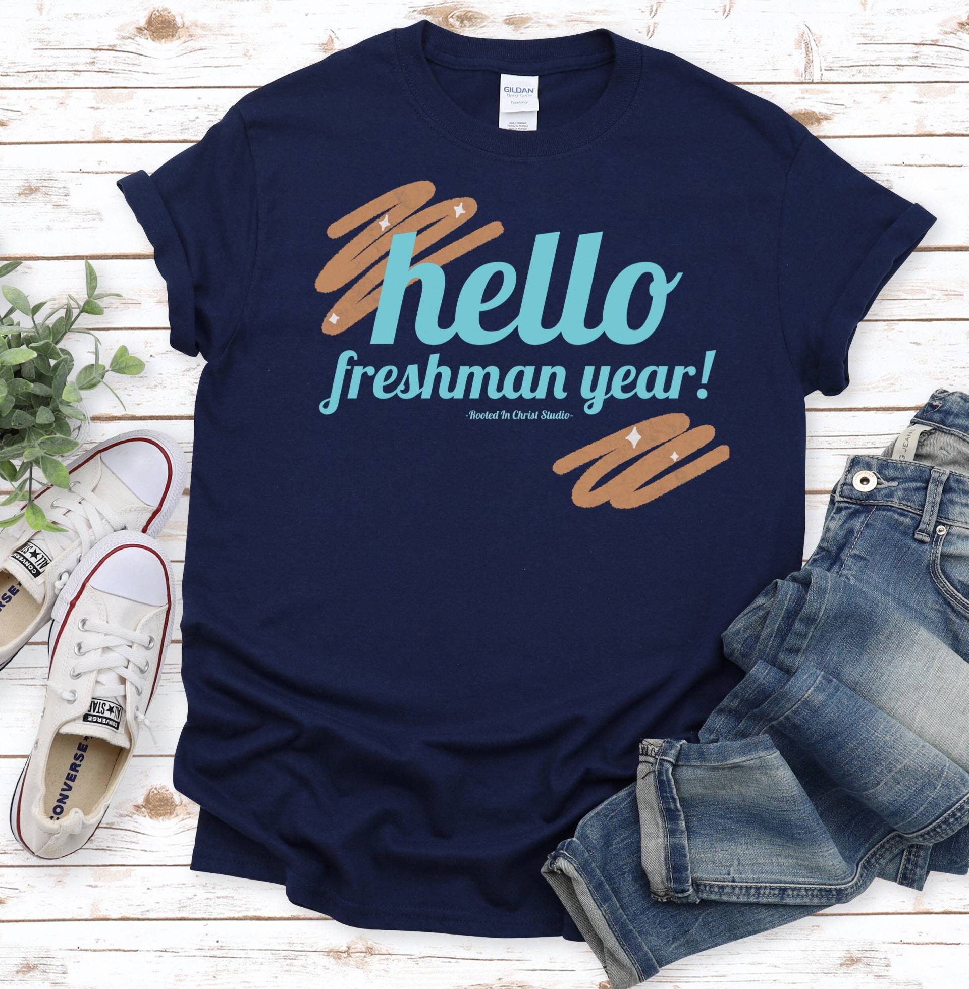 Hello Freshman Year Shirt, T-Shirt, First Day Of School Schulfotos Life von RootedInChristStudio