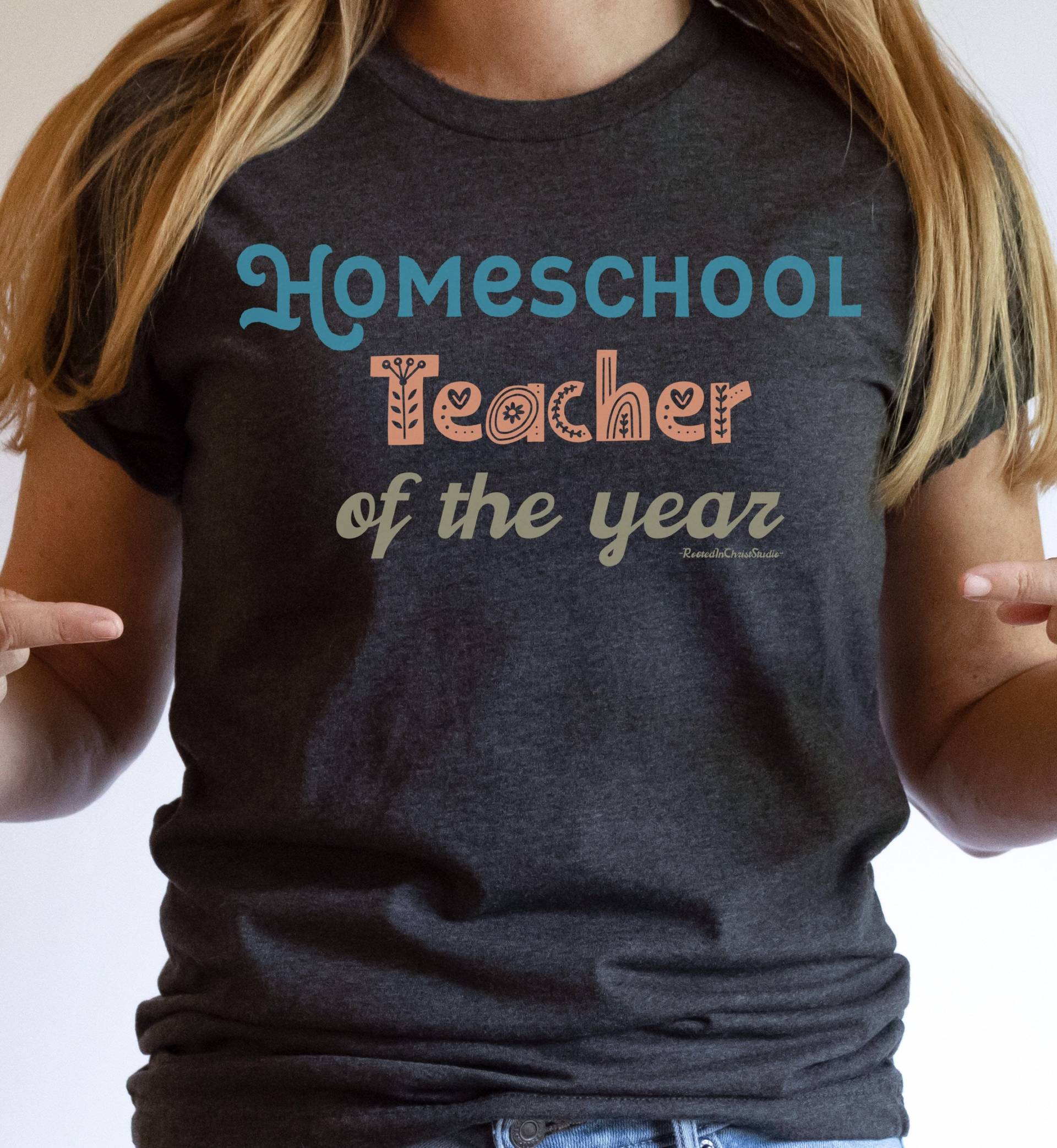 Homeschool Lehrer Des Jahres Shirt, Mom Life, Mama Weihnachten Geschenk von RootedInChristStudio