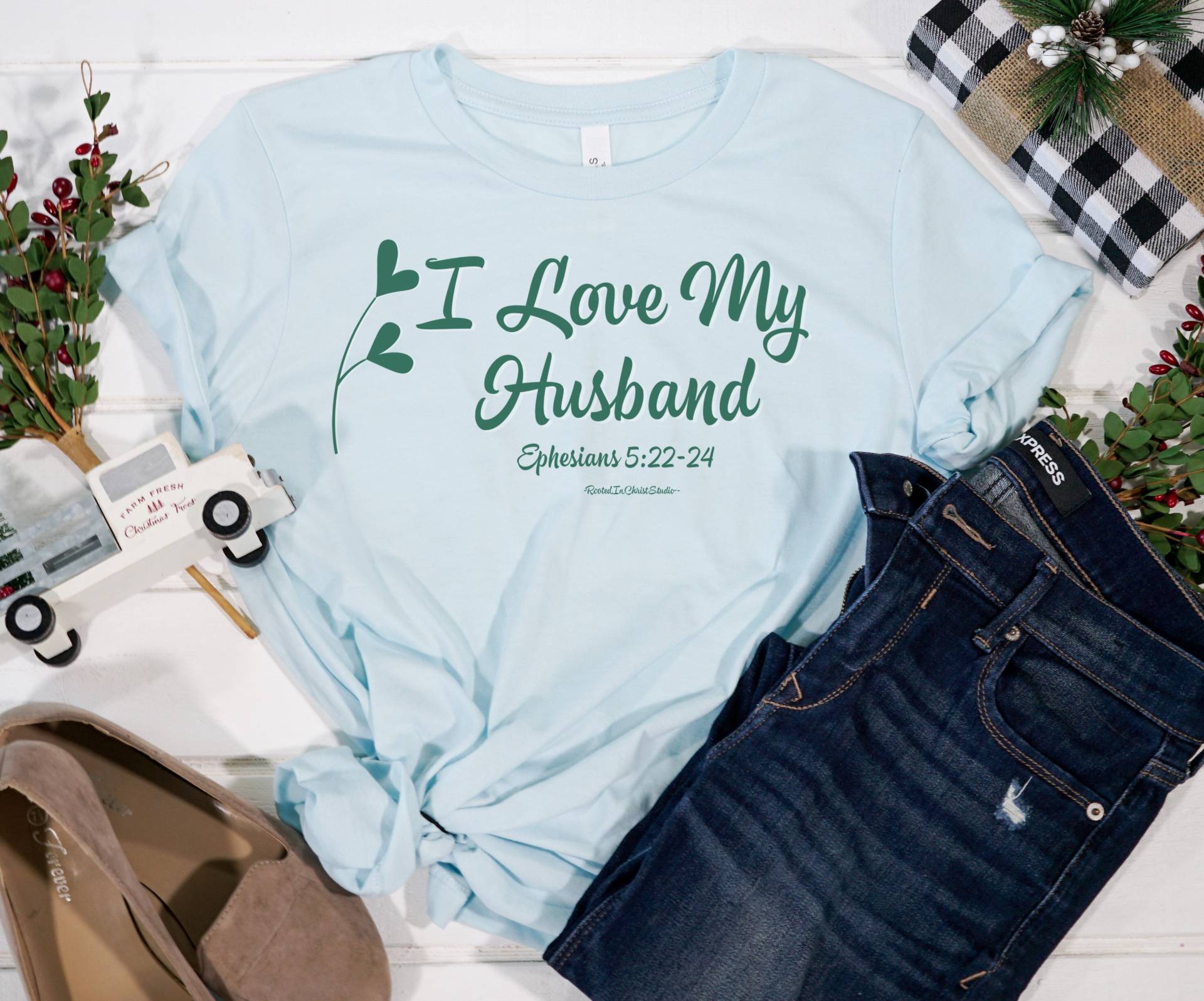 I Love My Husband Shirt, Ephemes 5 Frauen Braut Flitterwochen Bibel Vers Christliches Shirt von RootedInChristStudio