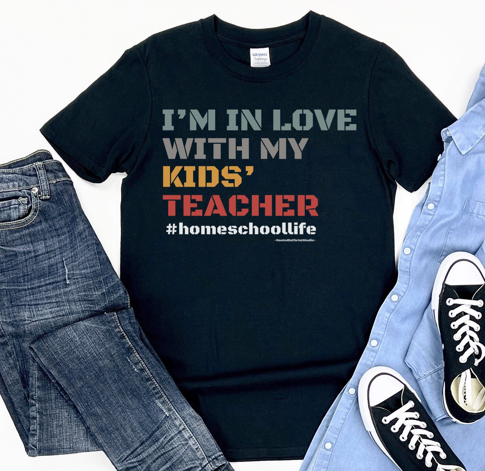 I'm in Love With My Kids' Teacher, Lustiges Homeschool Geschenk, Humorvolles Shirt, Dad Life von RootedInChristStudio