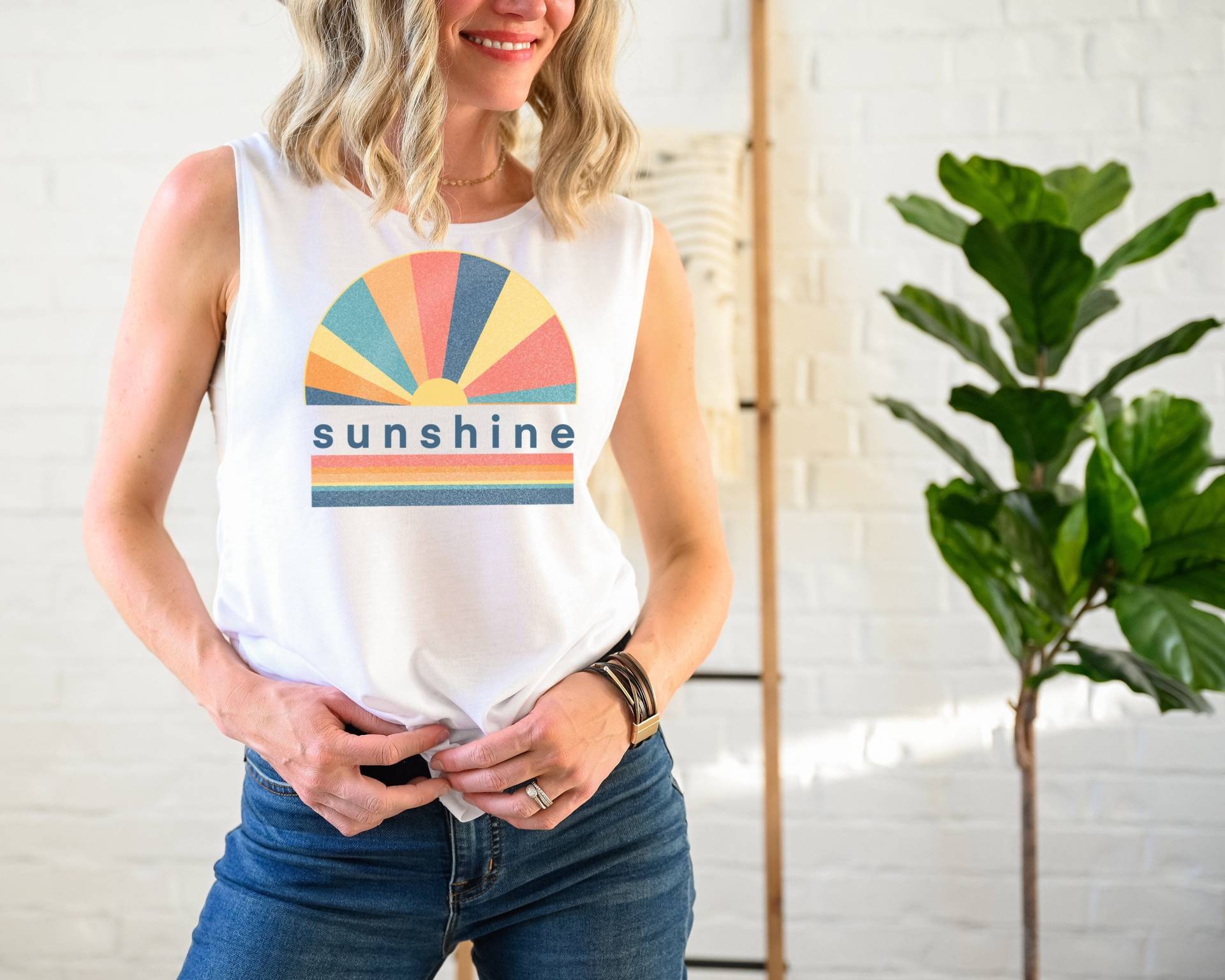 Retro Sunshine Muskel Tank Top Für Den Sommer von RootedInChristStudio