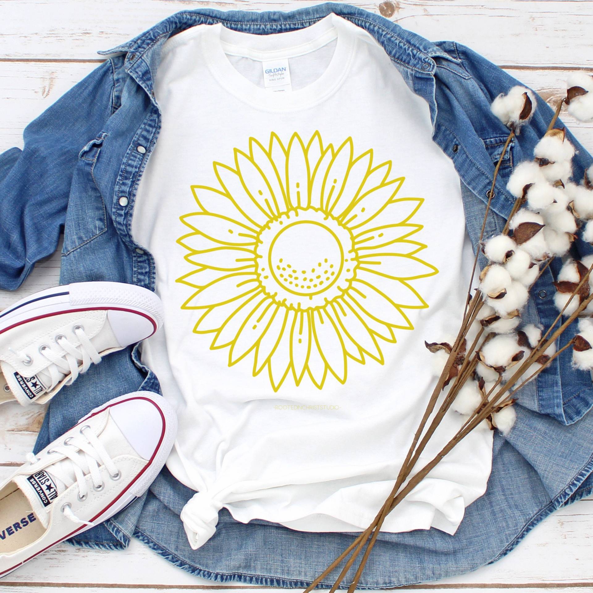 Sonnenblumen - Shirt, Blumen T-Shirt, Garten Damen Herbst Sonnenblume Tshirt, Shirts von RootedInChristStudio