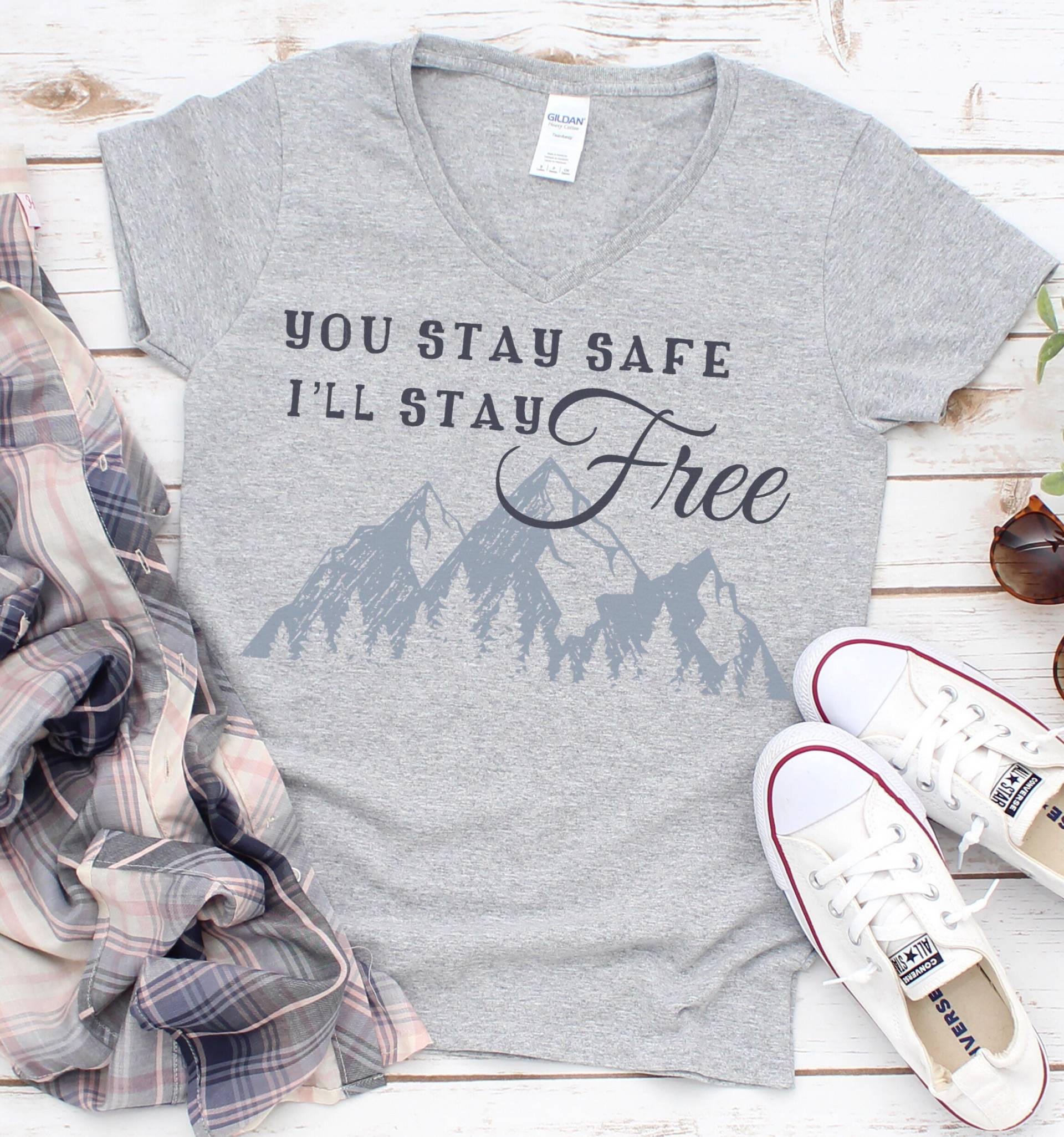 You Stay Safe I'll Free V Neck, T-Shirt, Konservatives Shirt, Liberty Freedom Shirt von RootedInChristStudio