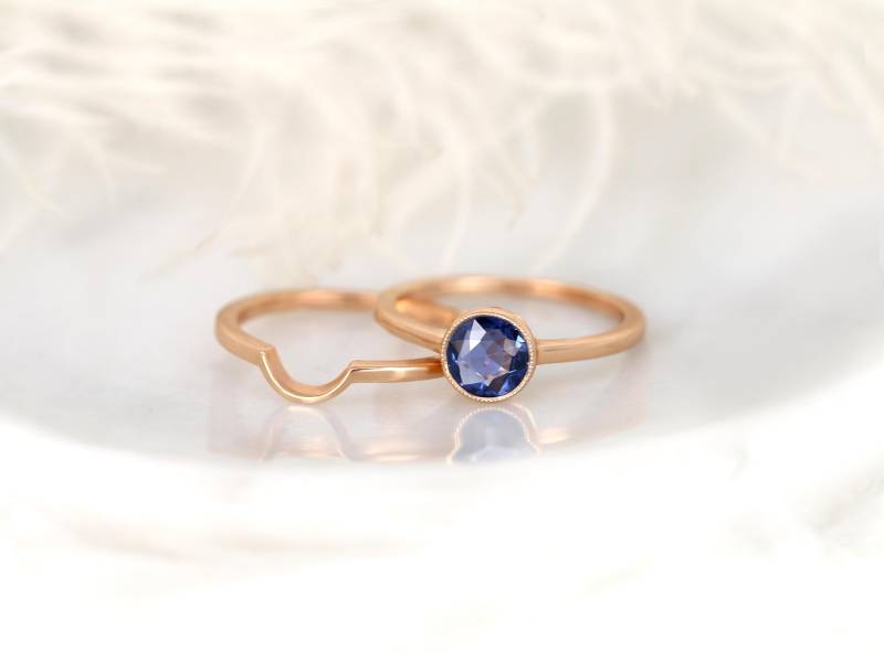 0, 88Ct Bereit Zum Versand Ida 14Kt Rosegold Runde Rose Geschnitten Blauer Saphir Braut Set, Rosenschliff Ring, Lünette Ring, Einzigartig Ring von RosadosBox