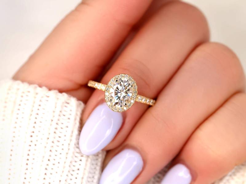 1.50Ct Chantelle 8 X 6 Mm 14Kt Gold Moissanite Diamant Oval Halo Ring, Ovaler Verlobungsring, Pave Ehering von RosadosBox