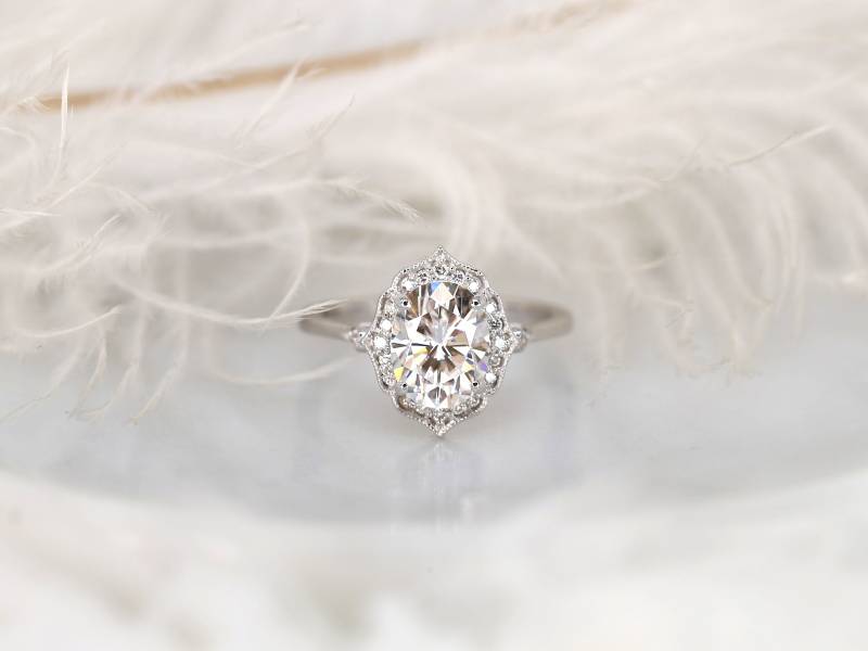 1.50Ct Mae 8 X 6 Mm 14Kt Moissanit Diamant Mit Milgrain Oval Halo Ring, Einzigartiger Art Deco Ehering, Ring Im Ovalschliff von RosadosBox