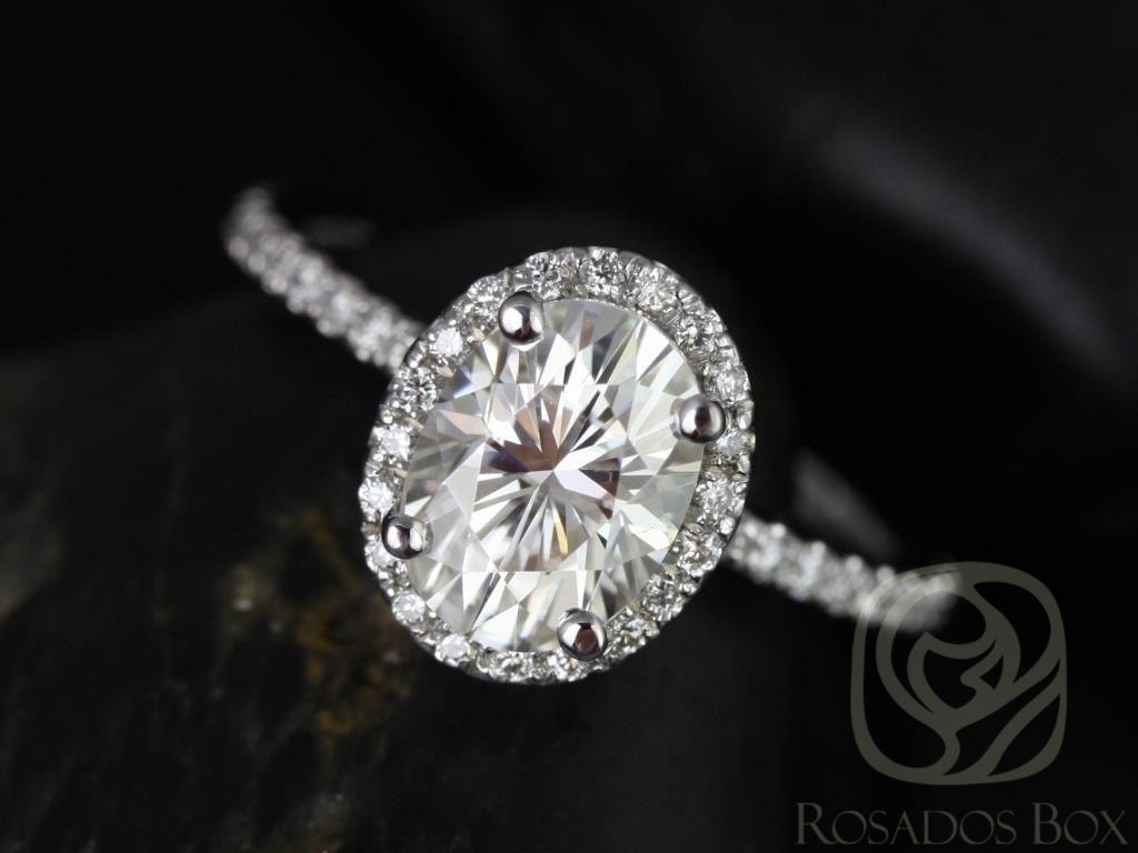 1.50Ct Oval Forever One Moissanite Diamant Zierliche Pave Halo Nicht-Kathedrale Verlobungsring, 14Kt Weißgold, Federella 8 X 6 Mm 1.50Ct Oval Forever One Moissanite Diamant Zierliche Pave Halo Nicht-Kathedrale Verlobungsring, 14Kt Weißgold, Federella 8 X 6 Mm von RosadosBox