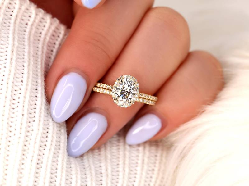 1.50Ct Rebecca 8 X 6 Mm 14Kt Moissanit Diamant Oval Halo Braut Set, Verlobungsring Ehering, Jubiläumsgeschenk, Ovalschliff von RosadosBox