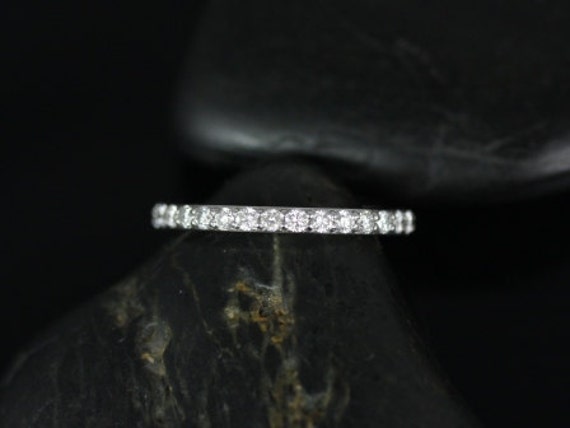 14Kt Diamantring Zu Tiffani/Sarah Halfway Diamant Eternity Ring, Stacking Ring, Petite Ring von RosadosBox