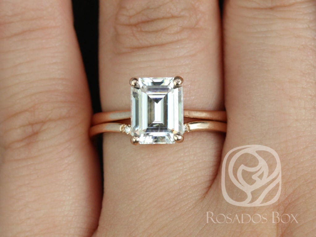 2.60Ct Skinny Norma 9 X 7 Mm & Momo 14Kt Gold Smaragd Moissanit Diamant Smaragdschliff Braut Set, Verlobungsring Jubiläumsgeschenk von RosadosBox