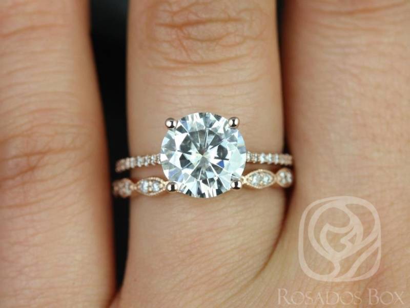 2.70Ct Eloise 9 Mm & Christie 14Kt Rose Gold Moissanite Diamant Art-Deco-Runde Solitär-Braut-Set, Einzigartiger Ehering, Jubiläumsgeschenk von RosadosBox