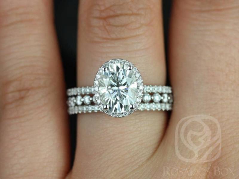 2Ct Federella 9 X 7 Mm & Petite Naomi 14Kt Moissanite Diamant Trio Oval Halo Braut Set, Ovaler Verlobungsring, Ehering, Jubiläumsgeschenk von RosadosBox