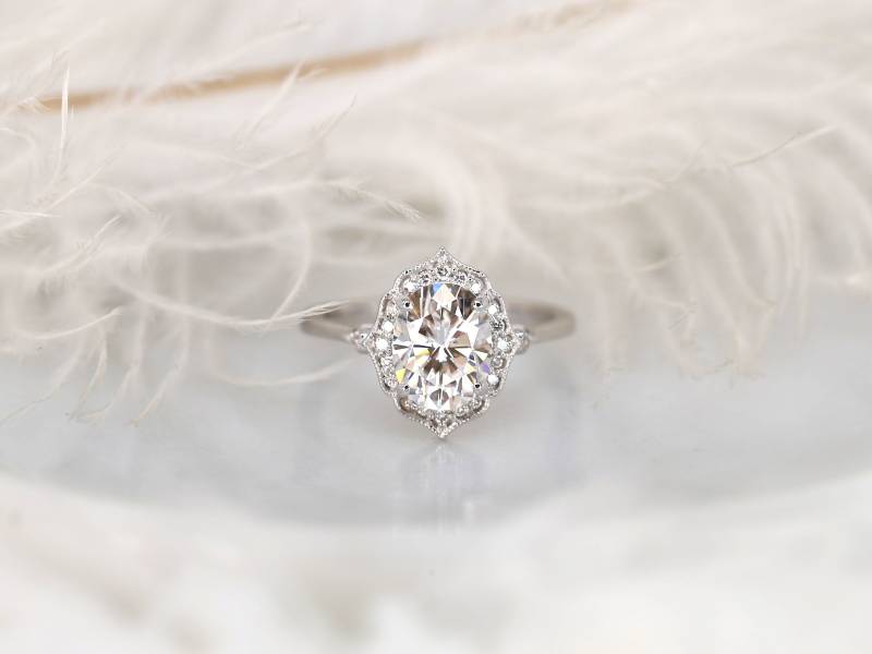 2Ct Mae 9 X 7 Mm 14Kt Gold Mit Milgrain Moissanit Diamant Vintage Oval Halo Ring Verlobungsring, Einzigartiger Ehering, Jubiläumsring von RosadosBox