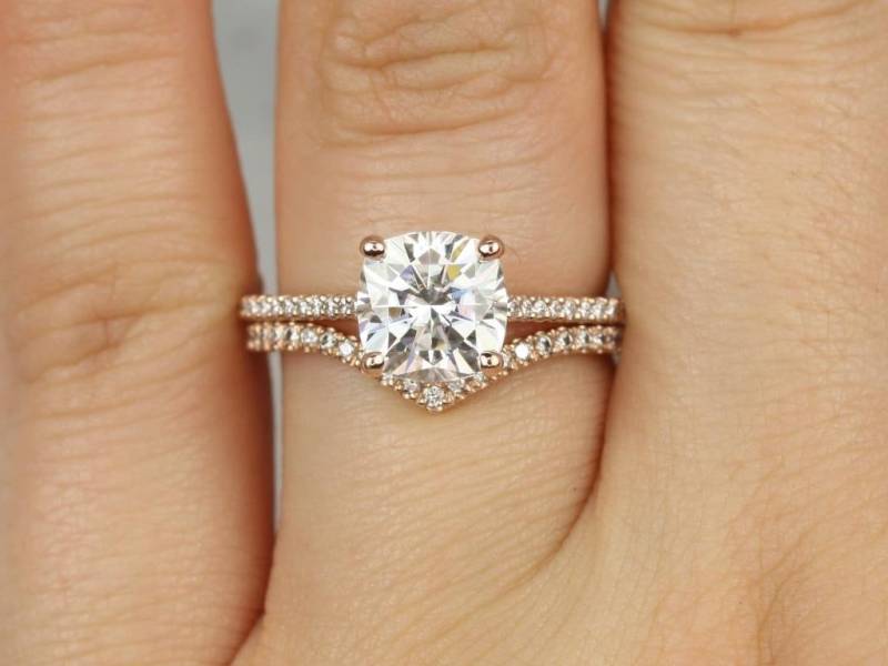 2Ct Marcelle 7.5 Mm & Chevy 14Kt Moissanite Diamant Zierliches Kissen Braut Set, Kissen Verlobungsring, Kissen Solitär Ring, Jubiläumsgeschenk von RosadosBox