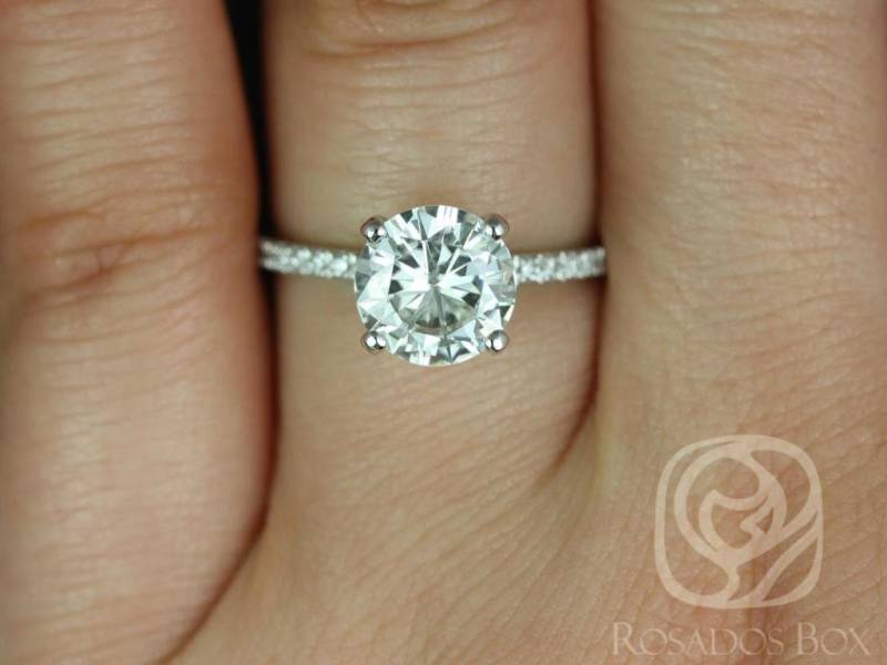 2Ct Swarovski 8 Mm 14Kt Moissanit Diamant Versteckter Halo Runder Verlobungsring, Geheimer Ring, Runder Ehering, Einzigartiger Solitärring von RosadosBox