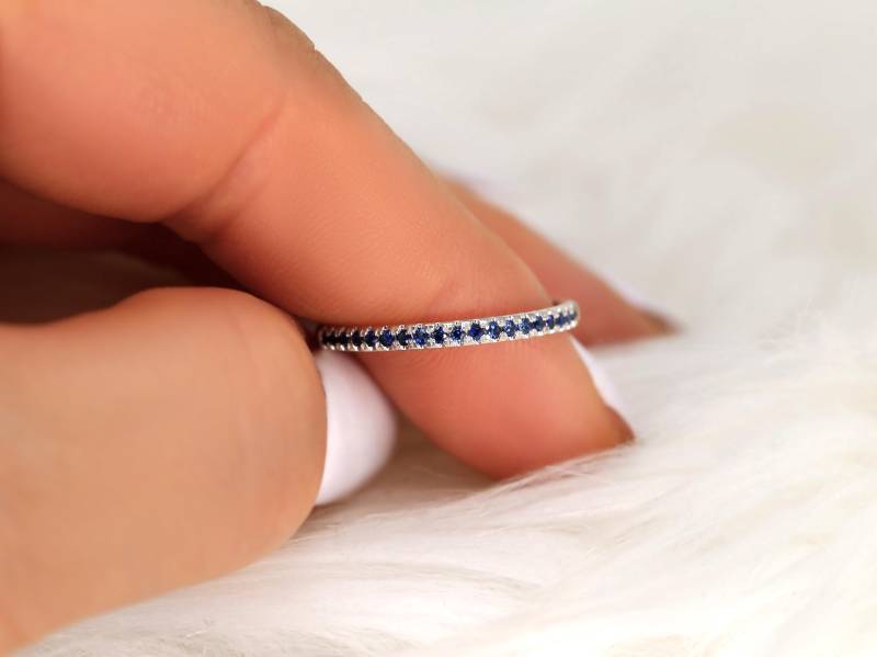 Kierra 14Kt Gold Blau Saphir Halbway Eternity Ring, Pave September Birthstone, Geschenk Für Sie, Push Vorhanden von RosadosBox