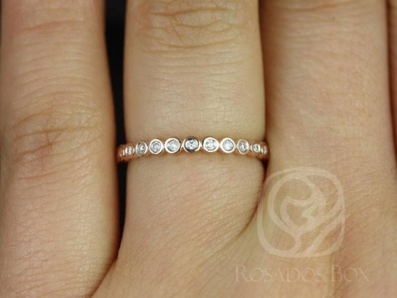 Petite Bubbles 14Kt Ohne Milgrain Diamant Fast Eternity Ring, Zierliche Ring, Lünette Ring, Jubiläum Ring, Diamant Ring, Stacking Ring von RosadosBox