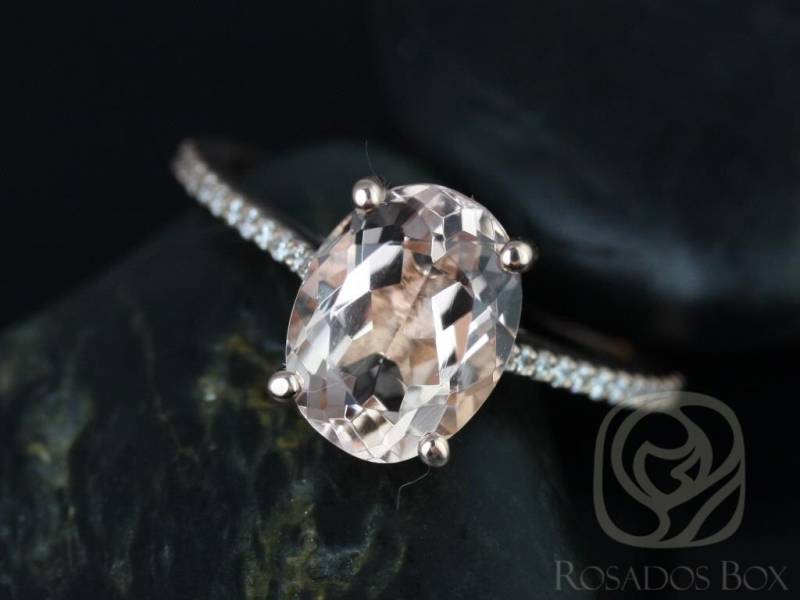 Rosados Box Versandfertig Blake 10 X 8 Mm 14Kt Rose Gold Oval Morganit Diamanten Dünne Kathedrale Solitär Hochzeit Set Ringe von RosadosBox