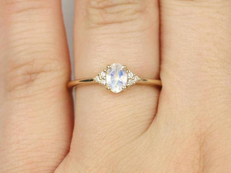 Wacholder 6 X 4 Mm 14Kt Gold Mondstein Saphir Art Deco 3 Stein Ring, Oval Cluster Geschenk Für Sie, Heilstein Schmuck von RosadosBox