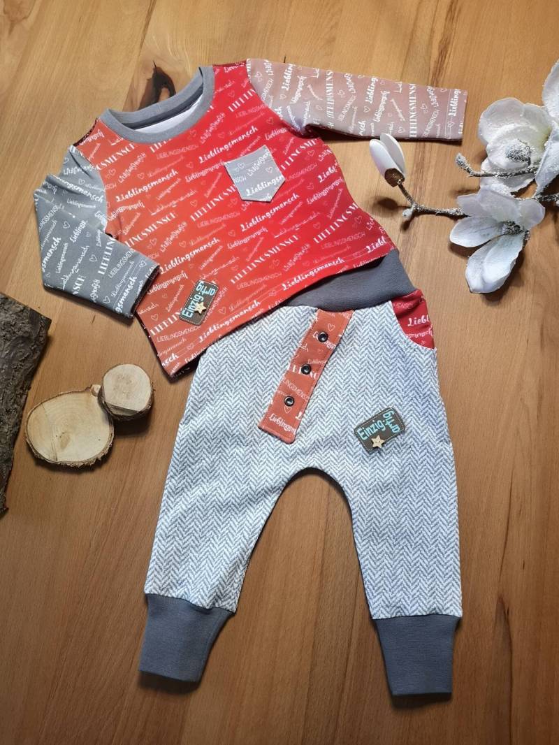 Baggy Pants Und Shirt Lieblingsmensch Im Set 62 Bis 68 von RosaliesNaehspektakl