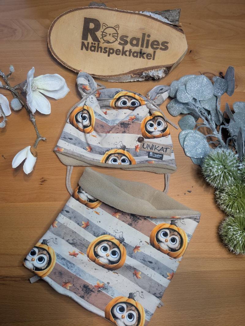 Ohrenmütze Und Loop Eule Kürbis Beige Braun Herbst Motiv Unisex Mütze Zum Binden Frühling Winter Ohrenmütze Und Loop Eule Kürbis Beige Braun Herbst Motiv Unisex Mütze Zum Binden Frühling Winter von RosaliesNaehspektakl