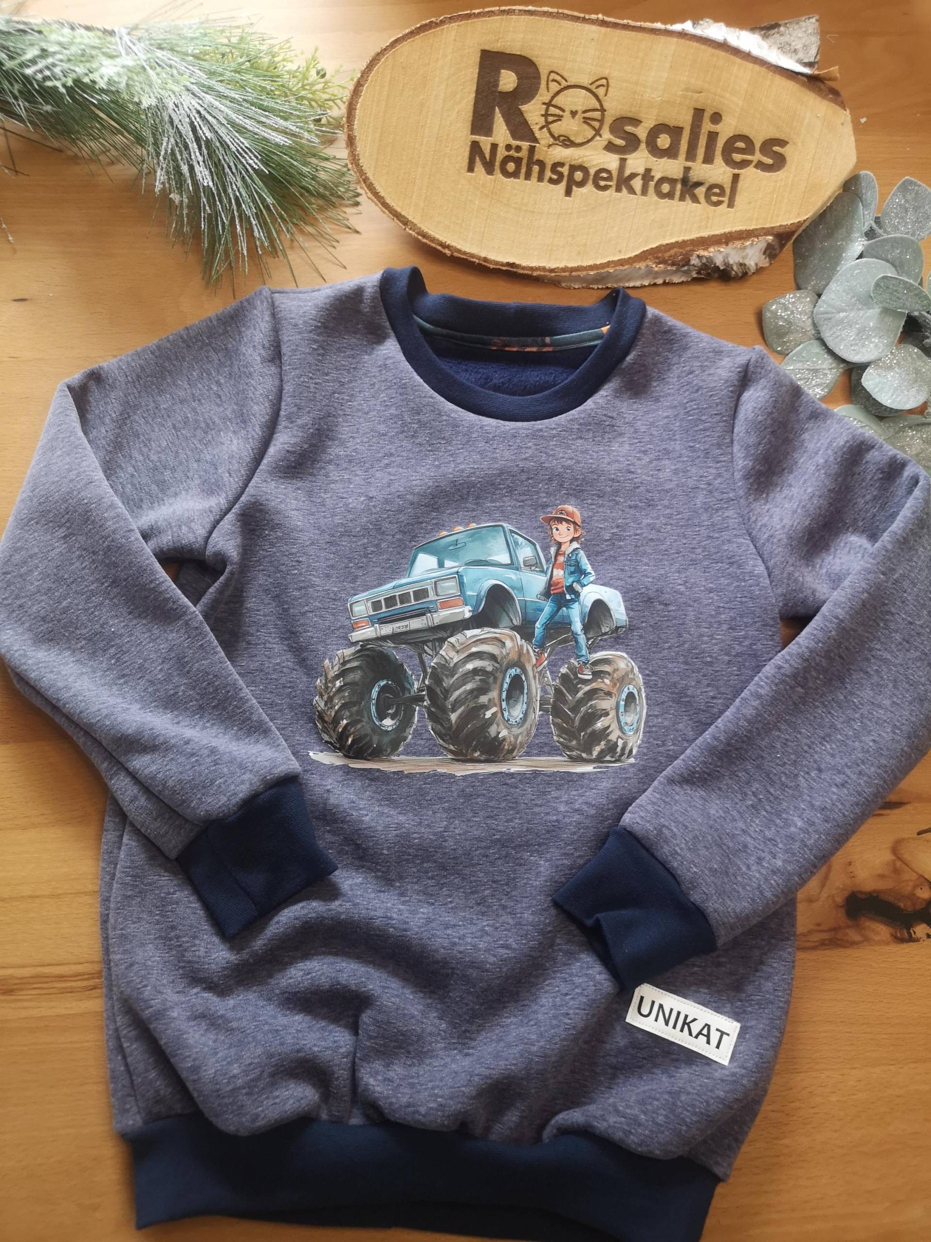 Sweater Pulli Monstertruck Dunkelblau Meliert Langarmshirt Longsleeve von RosaliesNaehspektakl