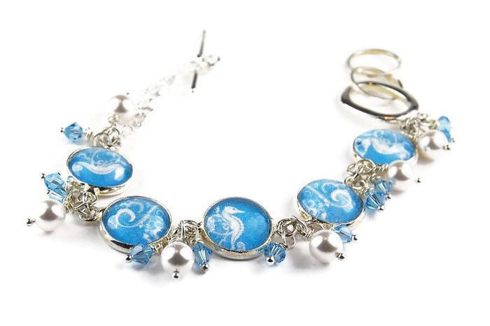 Blaues Seepferdchen Armband Mit Perlen Und Kristallen | Hochzeit Am Strand Westküsten-Schmuck von RoseCrescentJewelry