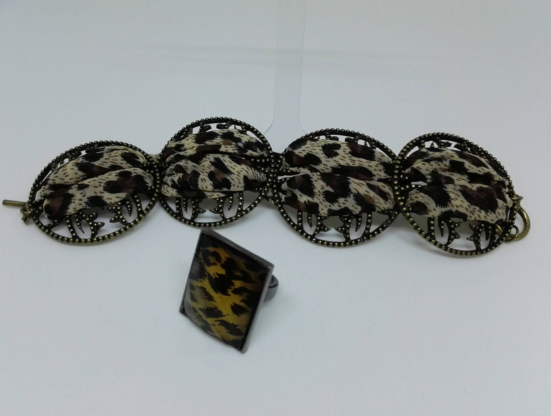 Leopard Print Schmuckset Armreif & Keramikring | Größe O von RoseDayVintage