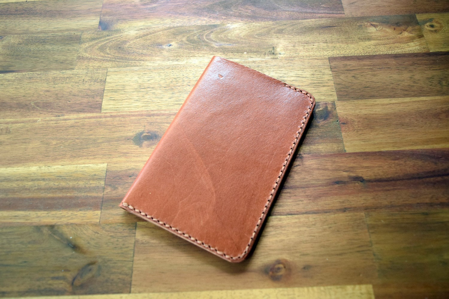 Field Notes Hülle Aus Känguruleder - Farbe Cognac Herren Geschenk. Geburtstagsgeschenk. Trauzeuge Geschenk Zum Abschluss. Weihnachtsgeschenk Field Notes Hülle Aus Känguruleder - Farbe Cognac Herren Geschenk. Geburtstagsgeschenk. Trauzeuge Geschenk Zum Abschluss. Weihnachtsgeschenk von RoseLeatherCrafting
