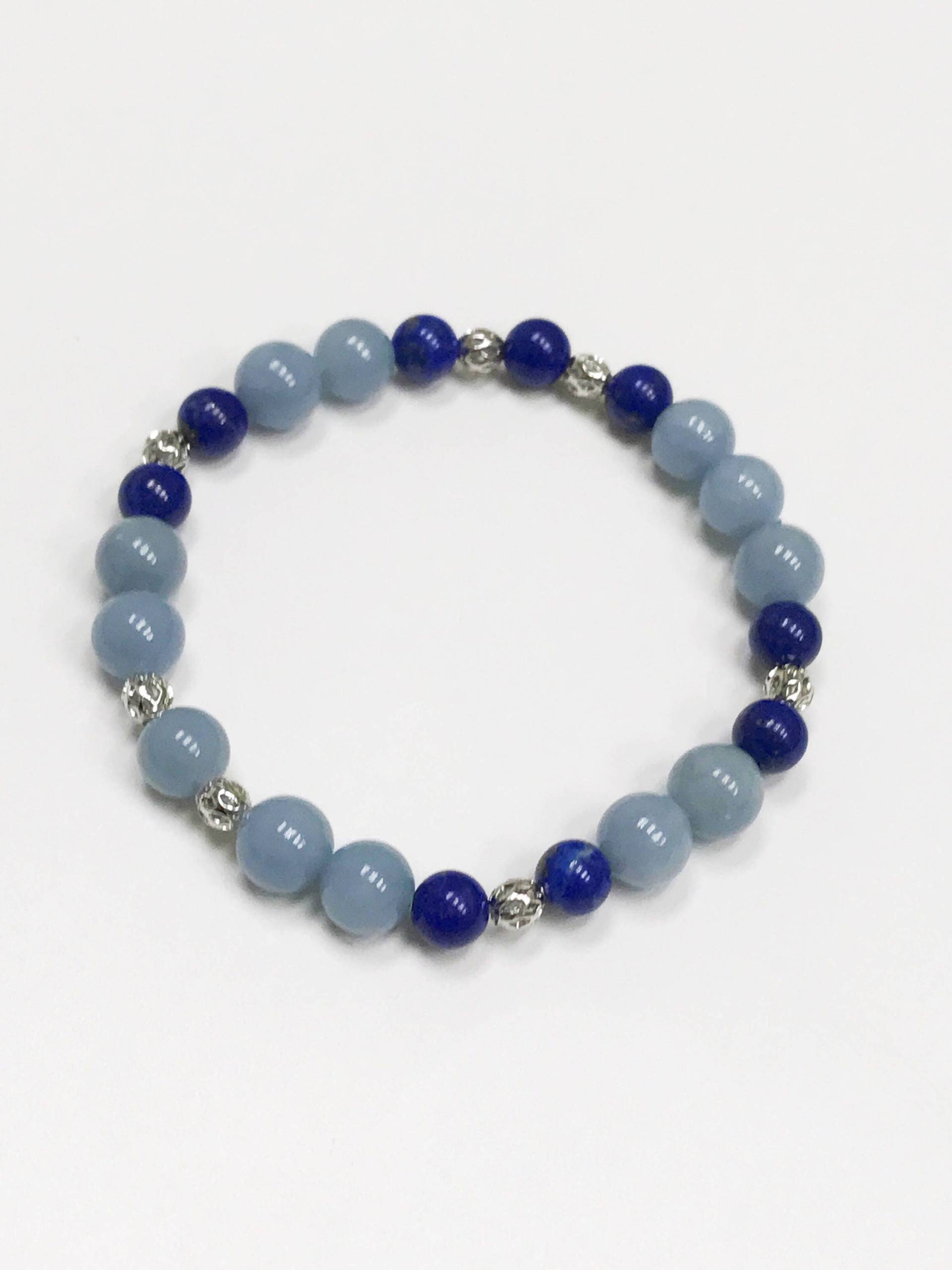 Lapis Lazuli Und Angelit 8 Mm Feminine Natürliche Unbehandelte Kristall Armband Kombination Mit Silberfarbenen Gemusterten Spacern Lapis Lazuli Und Angelit 8 Mm Feminine Natürliche Unbehandelte Kristall Armband Kombination Mit Silberfarbenen Gemusterten Spacern von RoseWSH